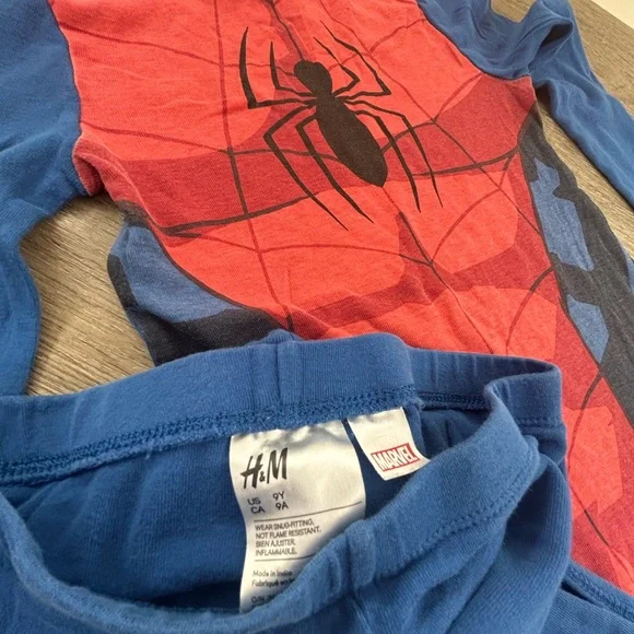 Spiderman PJs - Picture 3 of 3